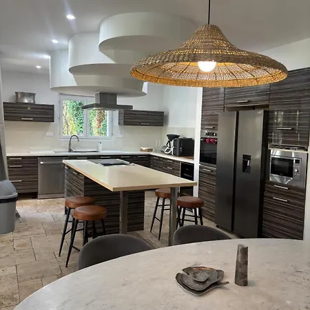 Ravissante Maison 4 Chambres Avec Piscine - Grimaud, Golfe De Saint-Tropez Villa *