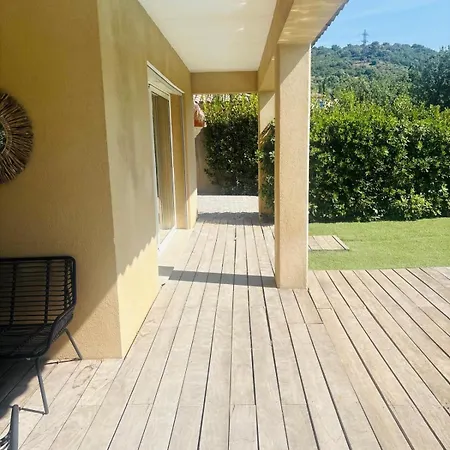 Ravissante Maison 4 Chambres Avec Piscine - Grimaud, Golfe De Saint-Tropez Villa *